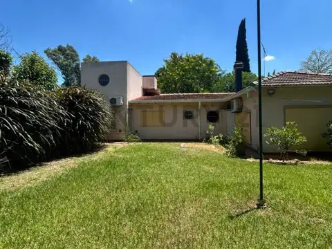 Casa en Venta en Villa Elisa, USD 220.000