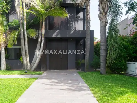 Casa en Venta en El Rocio, USD 530.000