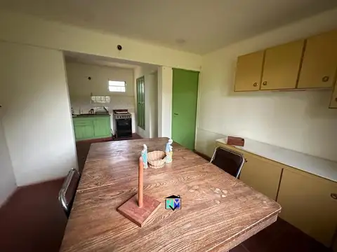 Casa 3 ambientes con 1 baño