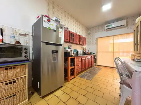Casa 4 ambientes con 1 baño