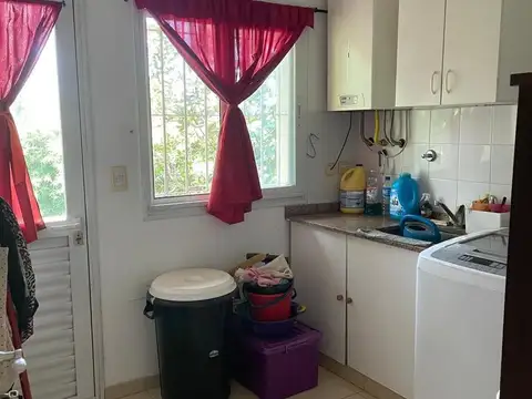 CASA A LA VENTA DE 4 AMBIENTES EN CLUB DE CAMPOS ALTOS DE MANZANARES