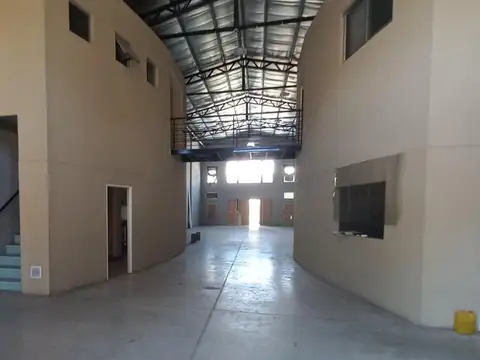 Local en Venta en Garin, USD 320.000