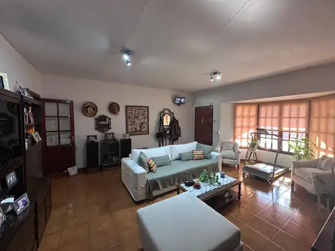 Casa en Venta en Castelar Norte, USD 230.000
