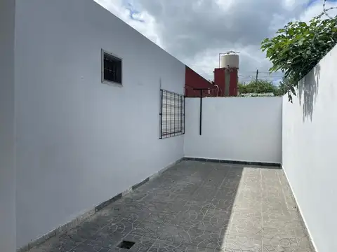 Depto Tipo Casa 4 ambientes con 1 baño