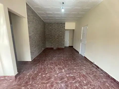 Depto Tipo Casa en Alquiler de 2 dormitorios