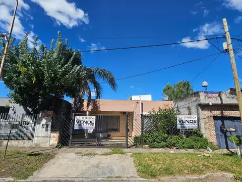 Casa 4 amb. amplios