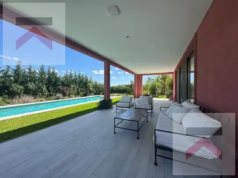 Impecable CASA en una planta 3 dorm piscina Lote 1500m2 Barrio Chacras de la Reserva Cardales
