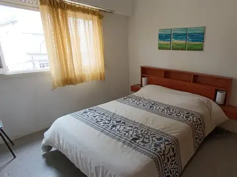 Departamento dos ambientes en alquiler permanente.