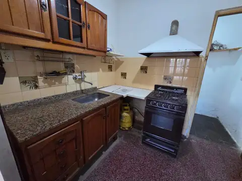 Casa interna 2 dormitorios en venta en Boman 3200 (Francia y Lamadrid)