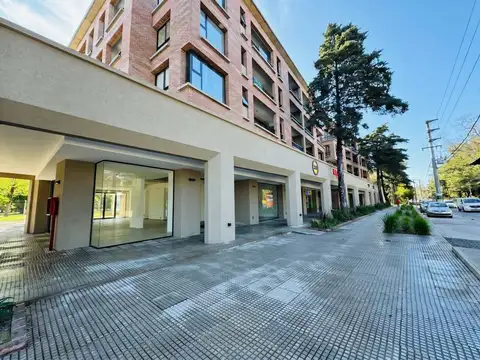 VENTA LOCAL 327M2 EN LOS POLVORINES FINANCIAMIENTO