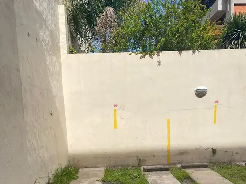 Cochera cubierta en venta en  Martinez