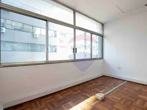 Oficina en Venta en Cordon , USD 108.000