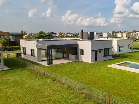 Casa en Venta en San Lucas, USD 229.000