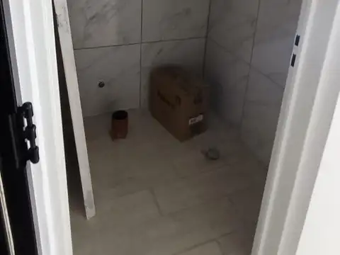 Oficina 2 ambientes con 1 baño