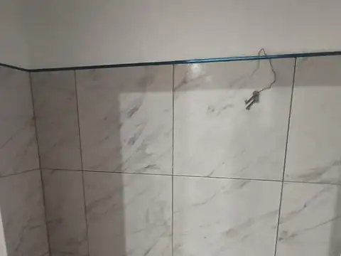 Eva Peron 2900, Piso 1