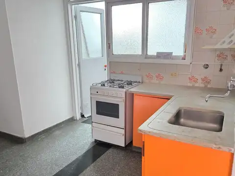 Departamento 4 ambientes con 2 baños