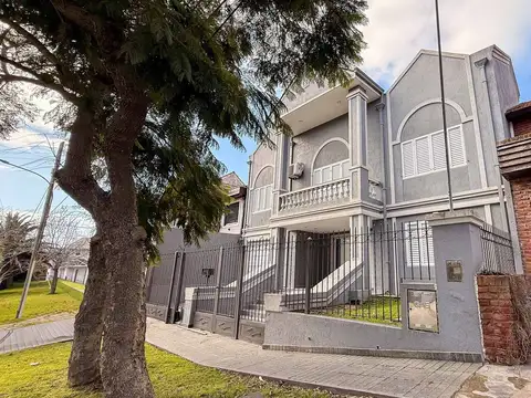 Venta Casa 5 amb Barrio Constitución Parque