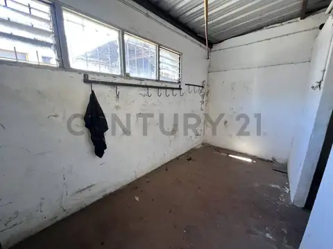 Galpon en Venta 80  mts Frente