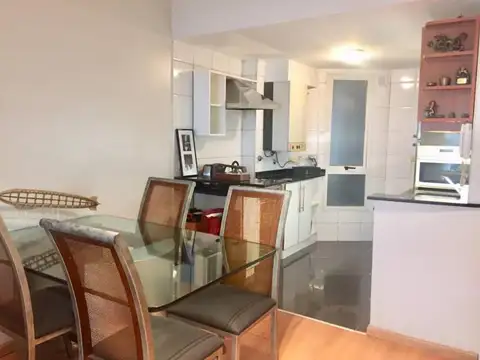 Departamento 2 ambientes con 2 baños