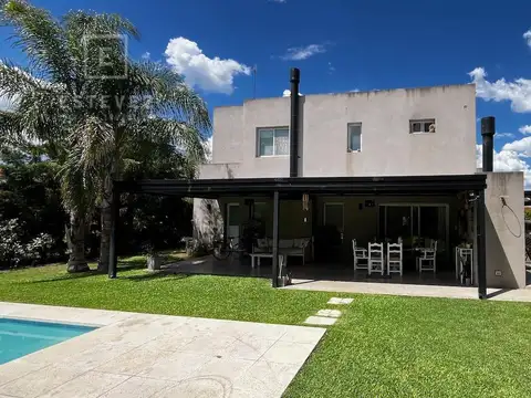 Casa en Venta al Oeste