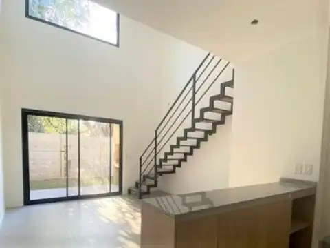 Depto Tipo Casa en Venta de 2 ambientes