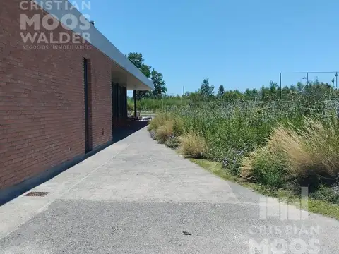 Terreno en Venta 30  mts Fondo