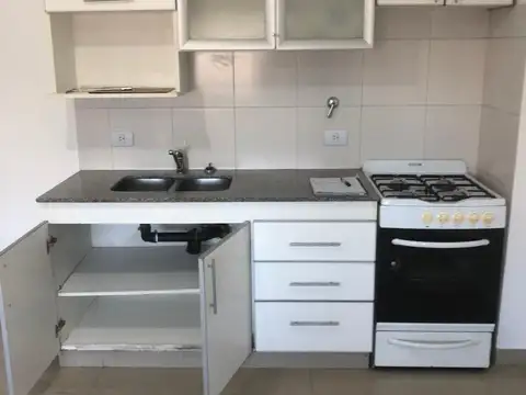 Departamento en Alquiler en Avellaneda, $ 400.000
