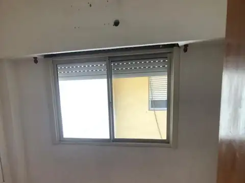 Departamento en Alquiler en Lomas Del Mirador, $ 700.000