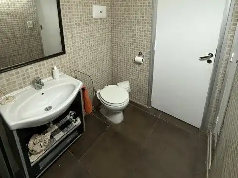 CASA EN VENTA 4 AMBIENTES CON JARDIN - BOULOGNE