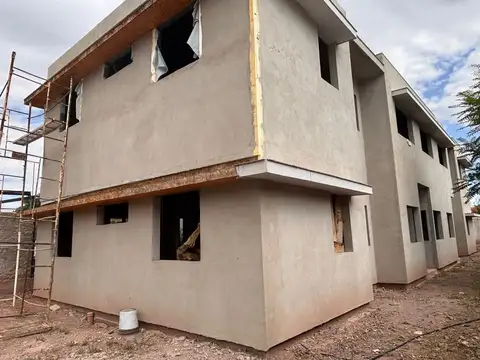 Depto Tipo Casa en Venta de 2 dormitorios