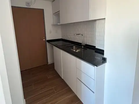 Departamento en Alquiler con 1 cochera