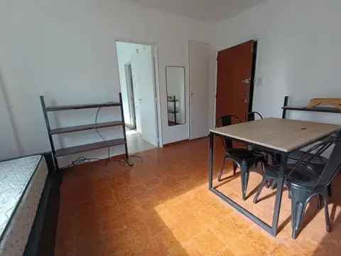 Torre - 2 ambientes - Todo externo - M/lum lavadero