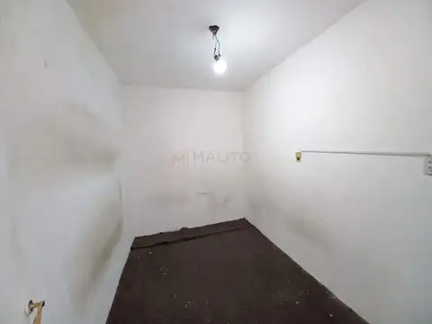 Venta PH 1 Piso por Escalera 3 Ambientes con Terraza en Ciud