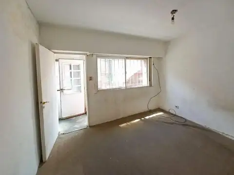 Depto Tipo Casa 3 ambientes con 1 baño