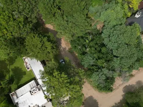 Excelente lote - Carilo