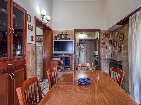 Casa en Venta con 1 cochera