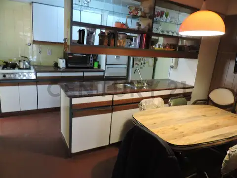 Departamento 5 ambientes con 3 baños