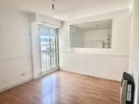 DPTO DE 2 DORMITORIOS FRENTE AL BINGO