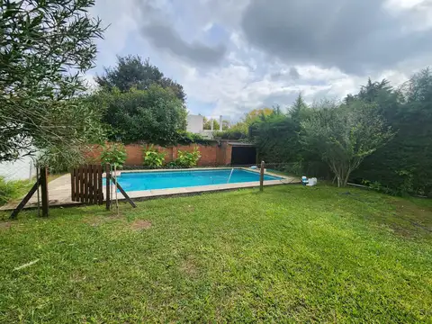 Casa en Alquiler de 4 dormitorios