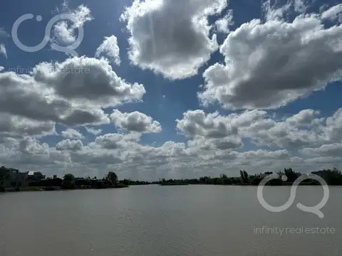 Venta de Lote en esquina en Fincas de San Vicente Sector Lagunas