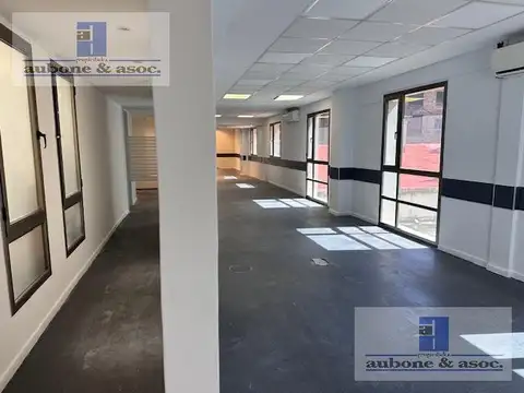 Oficina en Alquiler al Norte