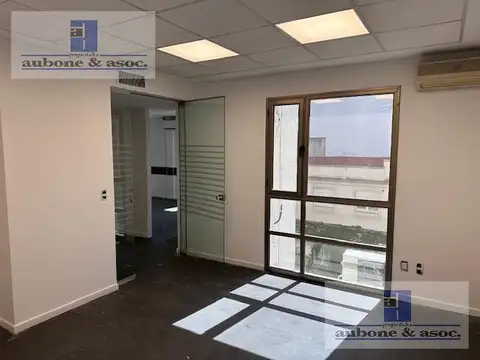 Oficina de categoría con excelente luz natural - Excelente zona entre Recoleta y Retiro