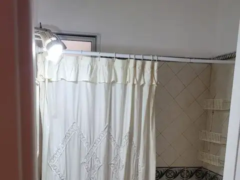 Depto Tipo Casa en Alquiler 60 años