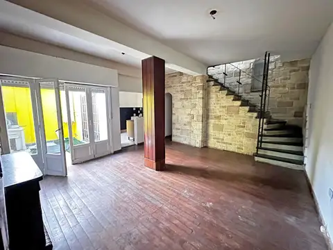 Depto Tipo Casa en Venta de 4 ambientes