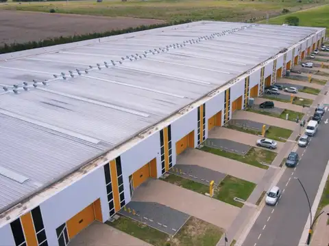 Nave Industrial en Funes