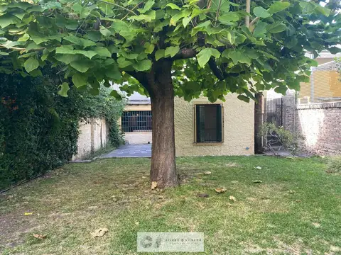 PH 3 amb a reciclar con jardín y terraza en Villa Urquiza