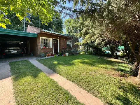 Casa en Venta con 2 cocheras