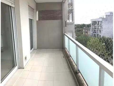 Departamento en Alquiler con 2 cocheras