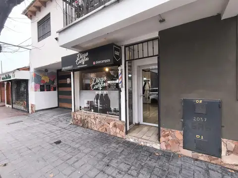 LOCAL EN VENTA ZONA TRANSITADA  EXCELENTE INVERSION