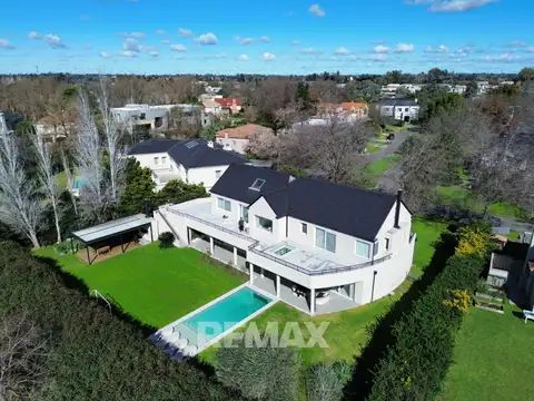 Casa en Venta de 5 dormitorios
